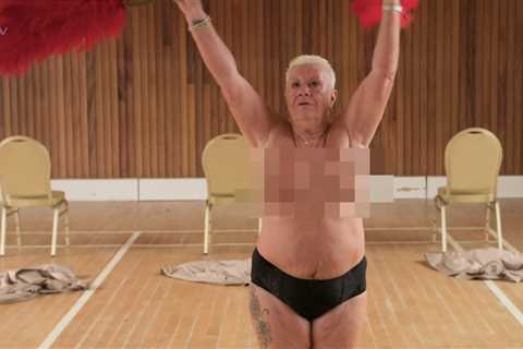 Strictly The Real Full Monty fans praise Laila Morse for stripping off and showing her breast..