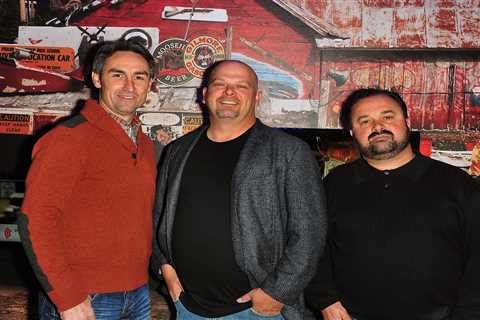 American Pickers’ Mike Wolfe generously donates $10K to tornado relief in Kentucky- as Frank Fritz..