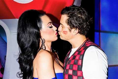 Katy Perry & Orlando Bloom kiss at their Playland party in Las Vegas!