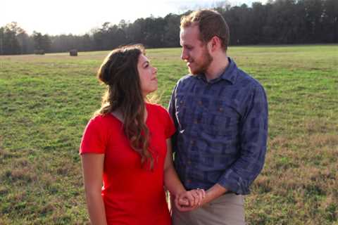 Counting On fans suspect Josiah Duggar’s wife Lauren is PREGNANT after couple disappears from..