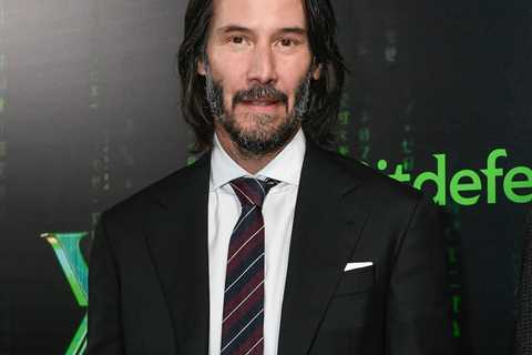 Keanu Reeves Reveals The Only Two Celebrities He's Asked For Autographs