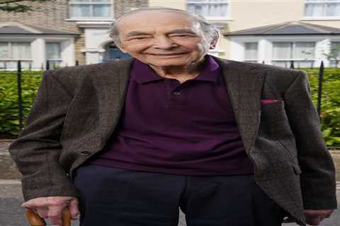 Leonard Fenton dead aged 95 – EastEnders star who played Doctor Harold Legg dies