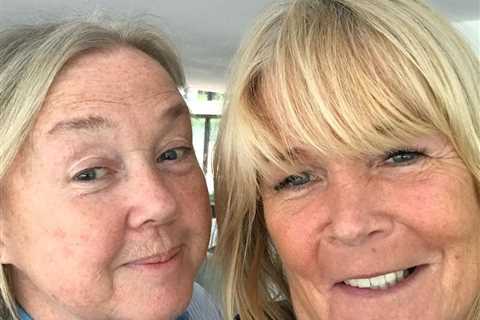 Linda Robson teases Birds Of A Feather reunion posting pics with Leslie and Pauline Quirke after..