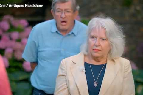 Antiques Roadshow couple GASP as they learn life-changing value of late mother’s jewels – despite..