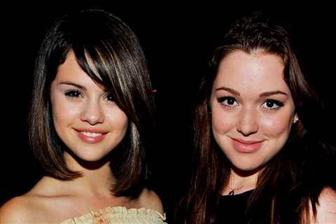 Selena Gomez reunites with Jennifer Stone to re-enact ‘Wizards of Waverly Place’ rap – Watch!