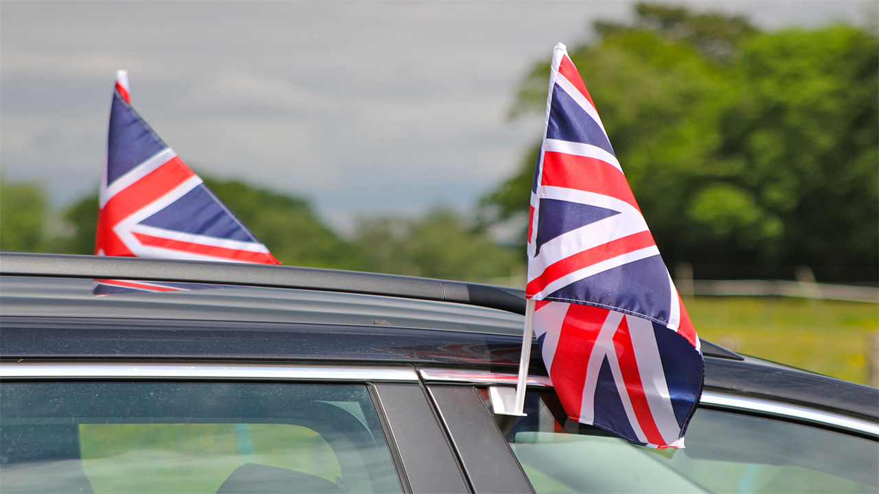 Drivers warned they could be fined £2,500 for celebrating the Queen’s JUBILEE… make sure you don’t get caught out