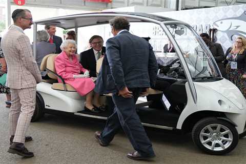 Smiling Queen visits Chelsea Flower Show with just over a week until Jubilee