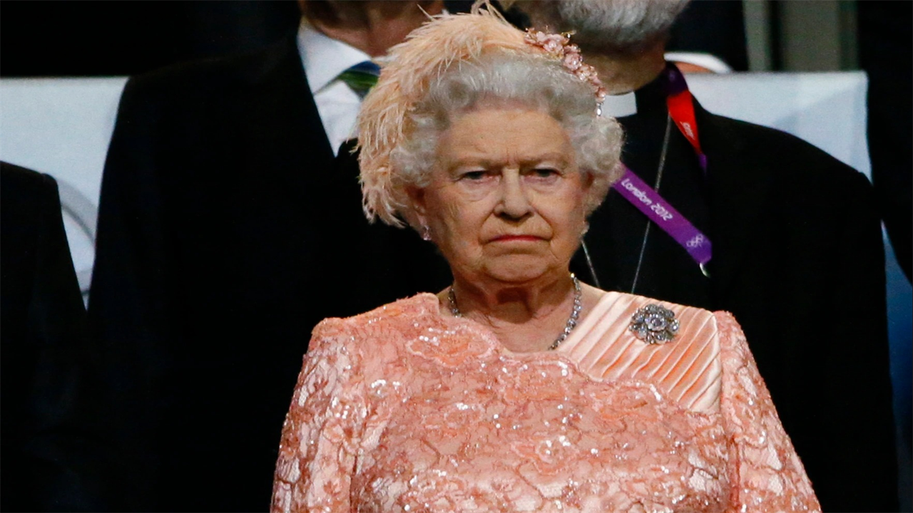 Queen ‘forced to pull out’ of ENTIRE Commonwealth Games due to ‘health issues’ with ‘family to replace her’
