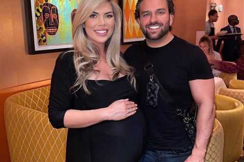 Frankie Essex gives birth to twins with partner Luke Luv as she reveals adorable first picture
