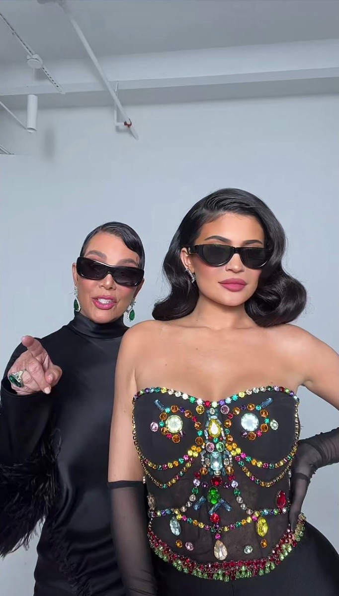 Kardashian fans shocked & think Kris Jenner looks ‘unrecognizable’ with daughter Kylie in new unedited TikTok video