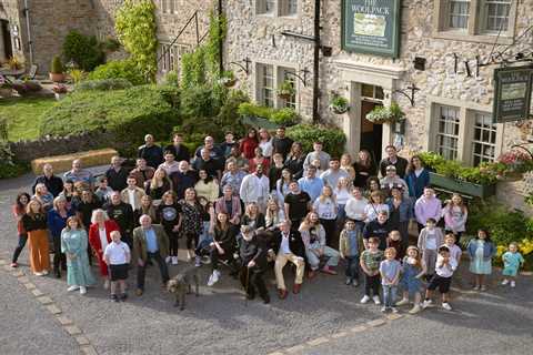 Emmerdale confirms special hour-long weekend episode to mark 50th anniversary with full cast pic
