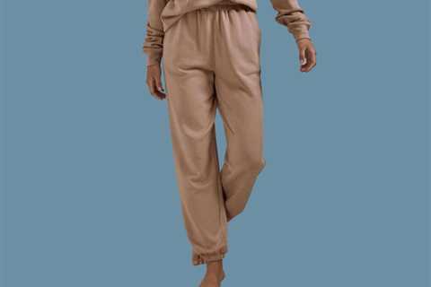 Treat Yourself: These Buttery Soft ‘Silksweats’ Are The Ultimate Temperature Regulating Loungewear
