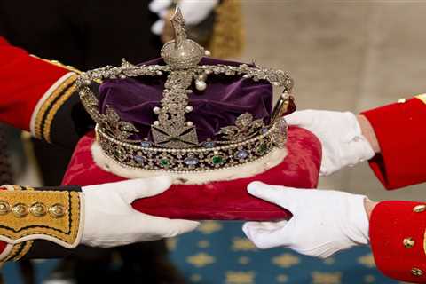 Will King Charles wear the same crowns as the Queen?