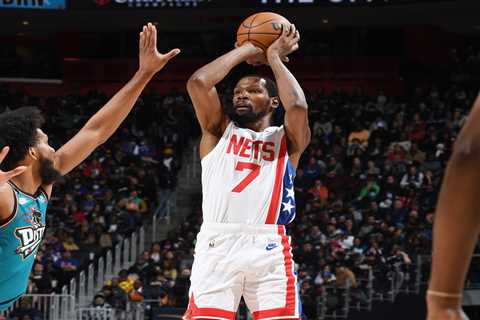 Kevin Durant scores 43 to carry listless Nets past Pistons and avoid letdown