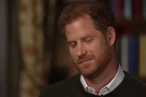 I’m a body language expert – here are two tell-tale gestures that show Prince Harry ‘feels..