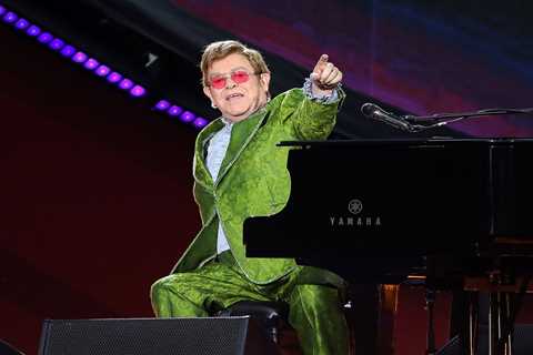 Elton John Scoring the Highest-Grossing Tour of All Time Is Just the Latest in His Long Line of..