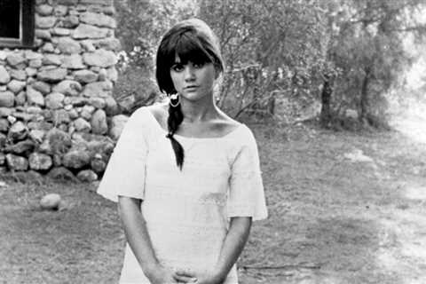 Linda Ronstadt Won’t Make a Dime From ‘Last of Us’ Synch But Is ‘Very Glad’ for It Anyway