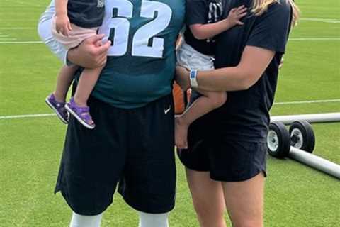 Jason Kelce’s wife bringing ob-gyn in case she gives birth at Super Bowl