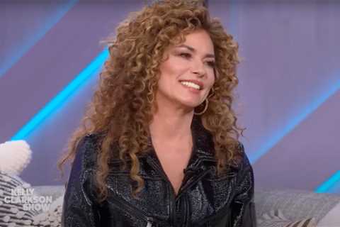 Shania Twain Reveals She Wrote ‘Queen of Me’ Track ‘Inhale/Exhale AIR’ After Surviving..