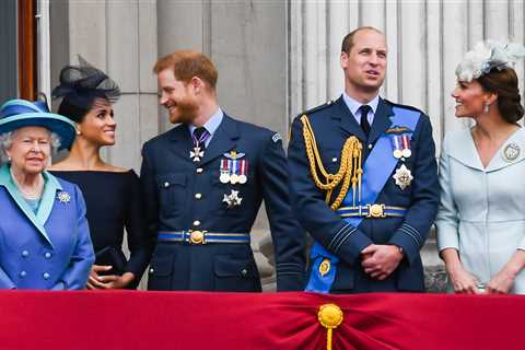 Meghan Markle and Prince Harry WON’T appear on Buckingham Palace balcony if they go to King..