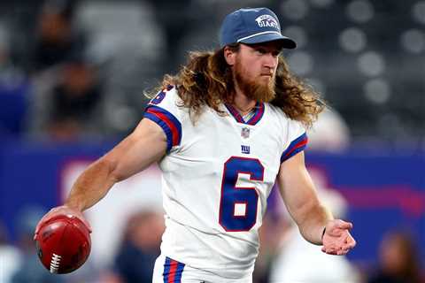 Giants giving punter Jamie Gillan another chance with two-year deal