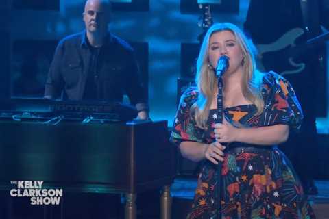 Kelly Clarkson Declares It’s ‘My Life’ With Her Billy Joel Cover: Watch