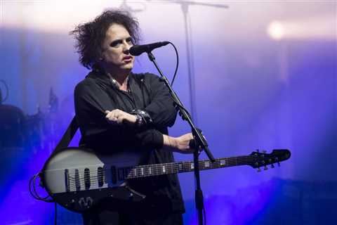Robert Smith Addresses Ticketmaster Fees For Cure Tickets: “I Am As Sickened As You All Are”