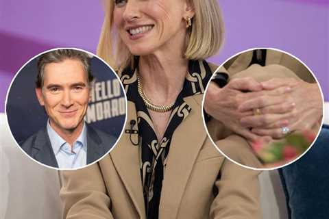 Naomi Watts Reacts to Billy Crudup Engagement Rumors While Wearing Diamond on Ring Finger