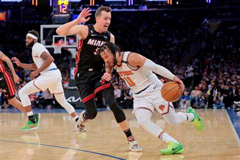 Knicks grind out gutsy win over Heat to even series at a game apiece