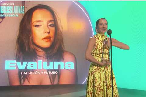 Evaluna Montaner Accepts the Tradition And Future Award | Billboard Mujeres Latinas En La Música