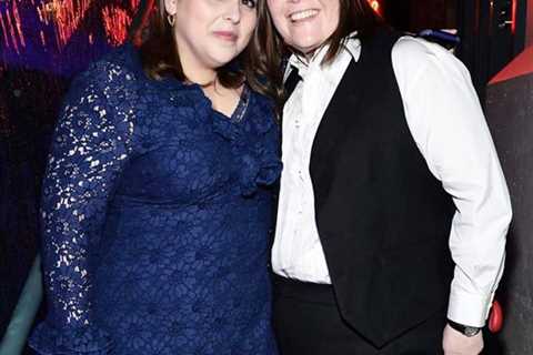 Beanie Feldstein Weds Bonnie-Chance Roberts -- Gorgeous Photos from Camp-Themed Ceremony
