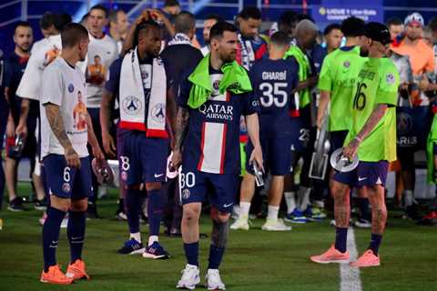 Lionel Messi ignores boos after final game for Paris Saint-Germain