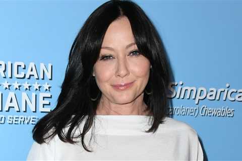 Shannen Doherty Says She's Undergoing Radiation Treatment After Finding Out Cancer Has Spread To..