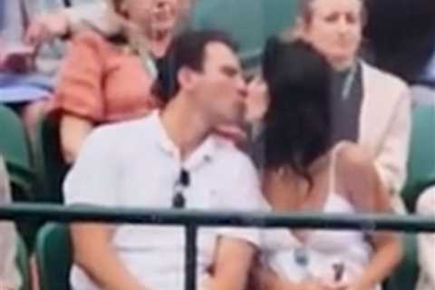 Wimbledon fan goes viral for denying woman a kiss