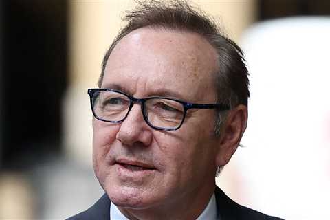 Kevin Spacey Testifies He's a 'Big Flirt' at Sex Assault Trial in London