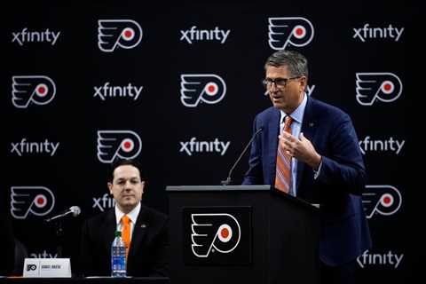 Flyers’ social media staffer caught on hot mic ripping reporter for ‘f–king question’