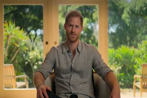 Killer question that makes Prince Harry squirm revealed and clues he’s nervous with Meghan, body..