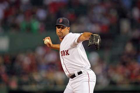 Tim Wakefield’s former Red Sox teammates pay tribute: ‘My heart is broken’