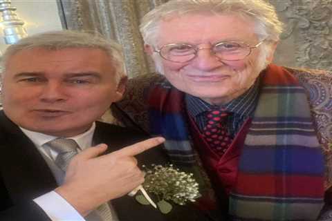 TV Presenter Eamonn Holmes Gets Unexpected Help from Rock Legend Noddy Holder