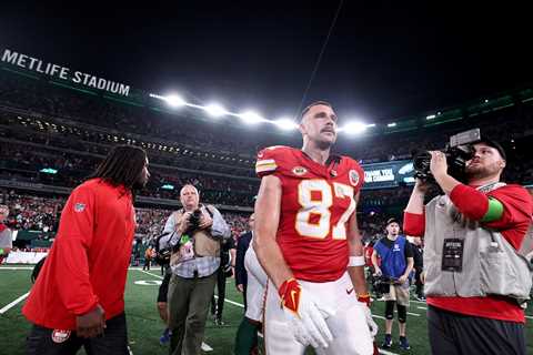 Chiefs kingdom all-in on Travis Kelce’s romance with Taylor Swift: ‘Incredible win’ for him