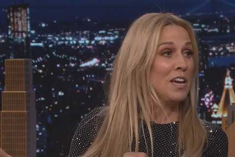Sheryl Crow Blasts Use Of AI in Music Business, Talks New Beatles Song