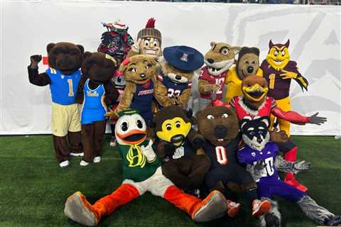 Pac-12 mascots share last dance, emotional hug during final title game