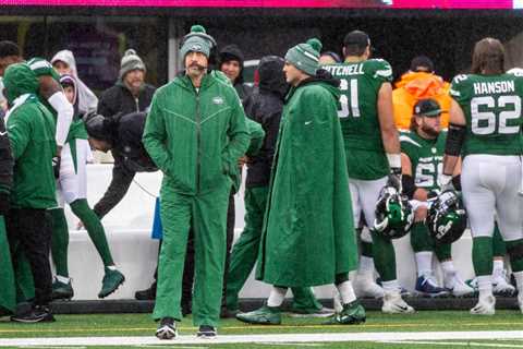 Jets’ Aaron Rodgers return dreams end with dismal loss to Falcons