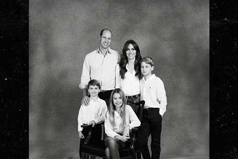 Prince William, Kate Middleton Family Christmas Card, Casual and Serene