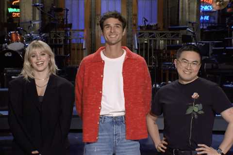 Reneé Rapp Is So ‘Mother’ in New ‘Saturday Night Live’ Promos With Jacob Elordi