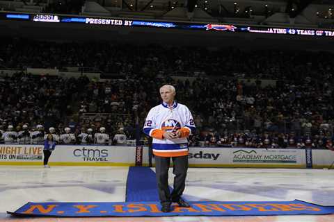 Islanders’ Patrick Roy has personal connection with legend Mike Bossy