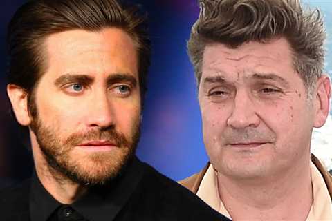 Jake Gyllenhaal's Behavior Didn't Ruin Movie, Director Says