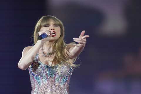 Taylor Swift has made it to Las Vegas for Super Bowl 2024