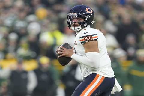 Justin Fields next team odds: Steelers favorites to land Bears quarterback