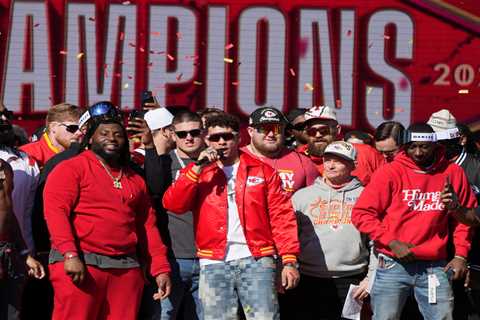 Kansas City Chiefs players, coaches safe after Super Bowl parade shooting